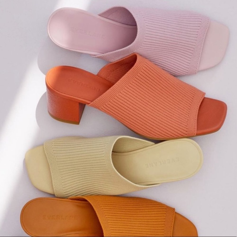 ISO COLORED EVERLANE GLOVE MULE SIZE 6.5/7 (NOT FOR SALE)
